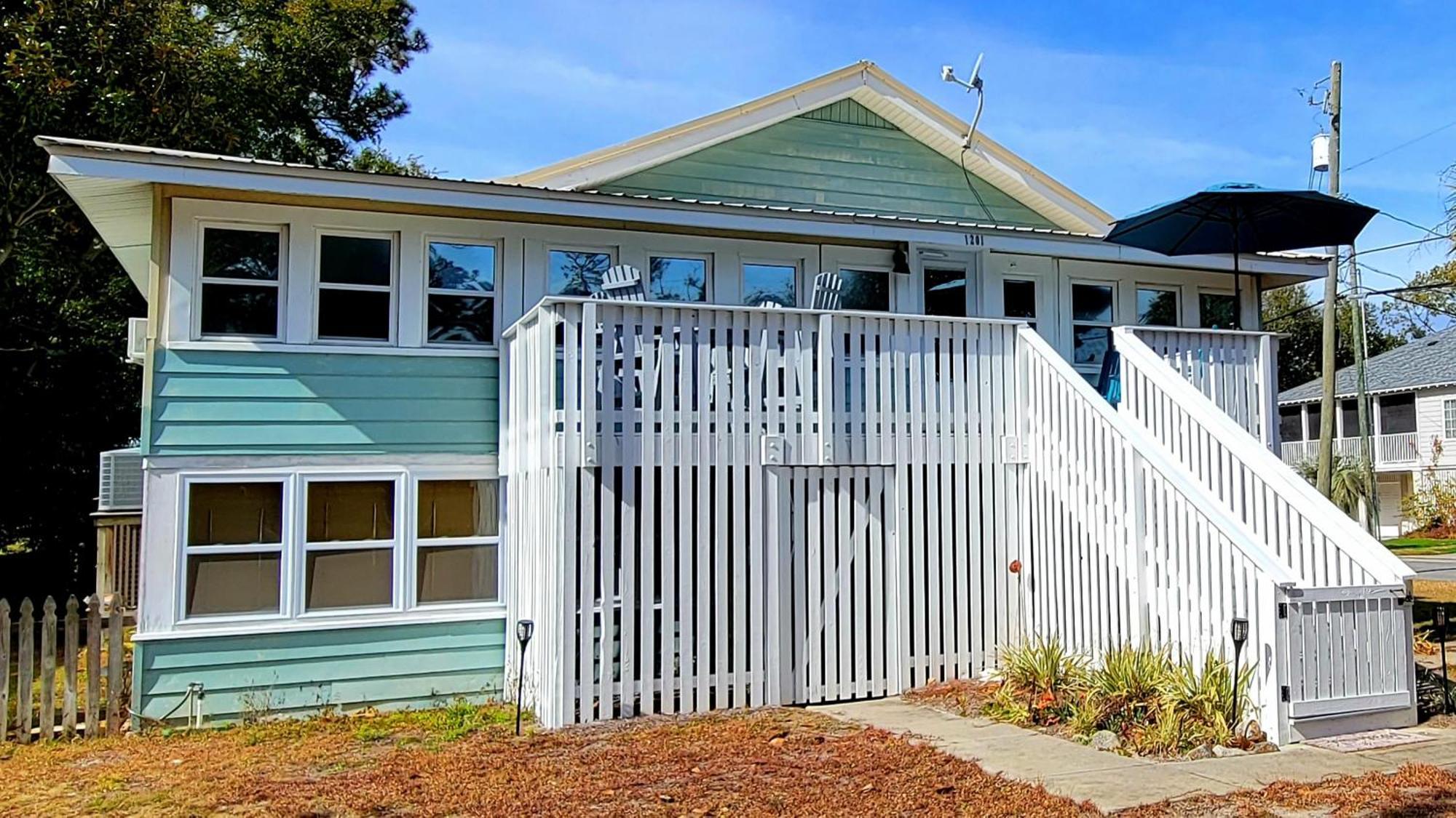 1201 Lovell Avenue By Tybee Beach Vacation Rentals Тайби Айлънд Екстериор снимка